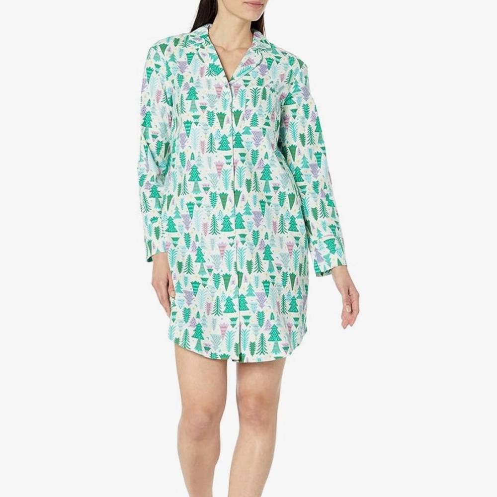 Amazon Essentials Women's Flannel Notch Collar Nightgown - L - Ecru Festive Tree
